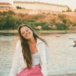 Anja__