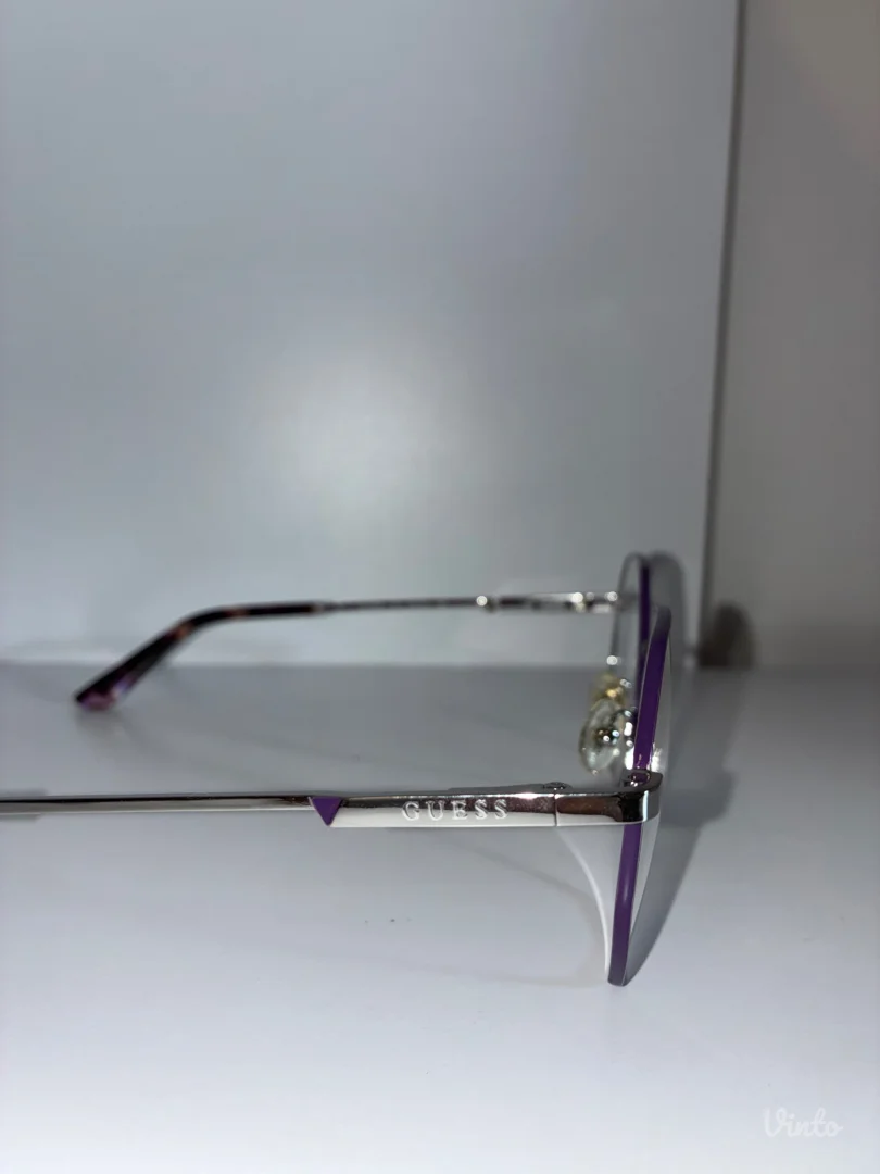 Guess naocare, original