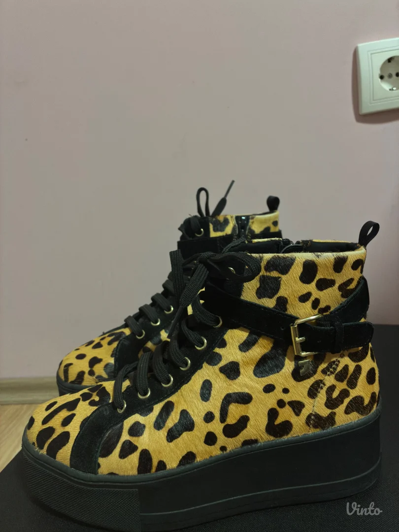 Giossepo patike sa platformom, 37