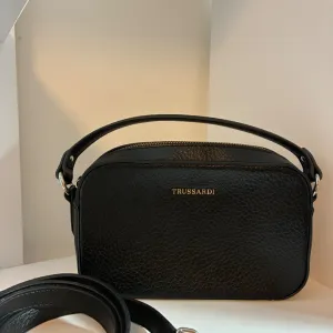 Trussardi ženska torbica ✨