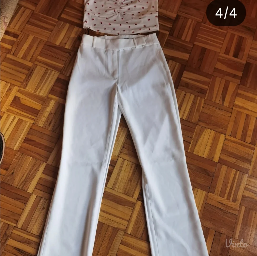 Elegantne bela zvoncare