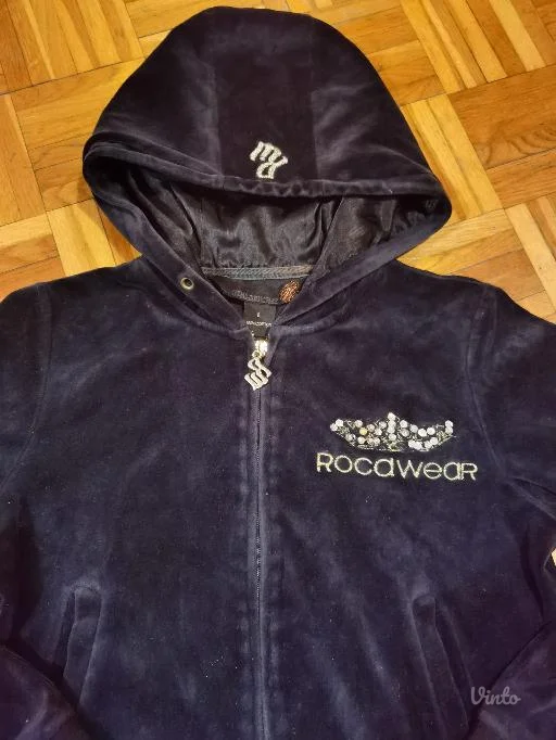 Plišani Rocawear duks