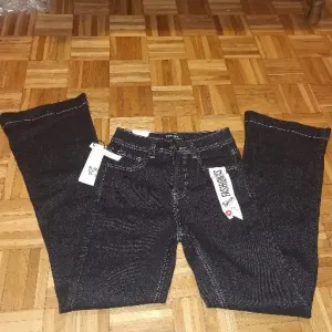 Zvoncare sa etiketom