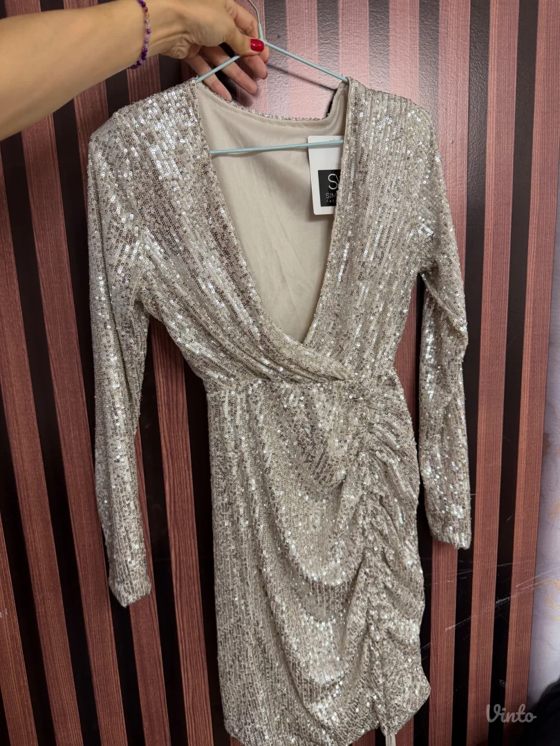 Haljina sa sljokicama