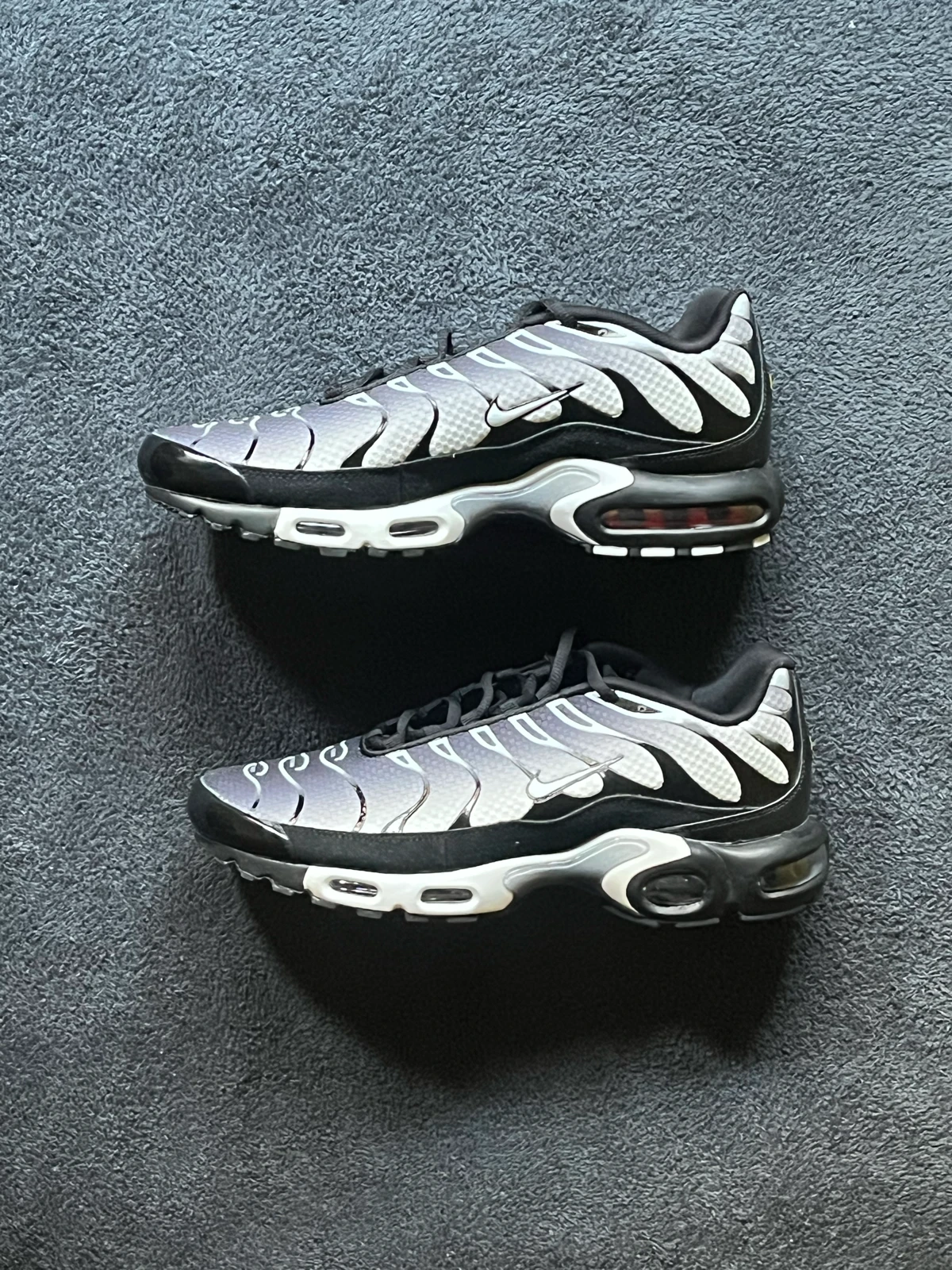 NIKE Air Max TN