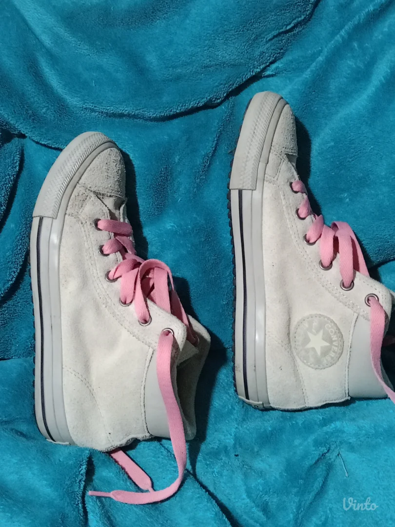 All Star High Top kožne br 35 nove!