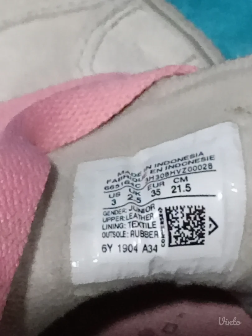 All Star High Top kožne br 35 nove!