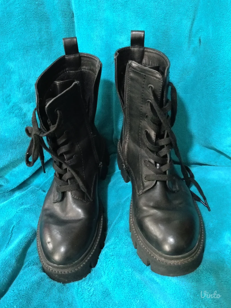 Claudia Donatelli br38 kožne kao nove!