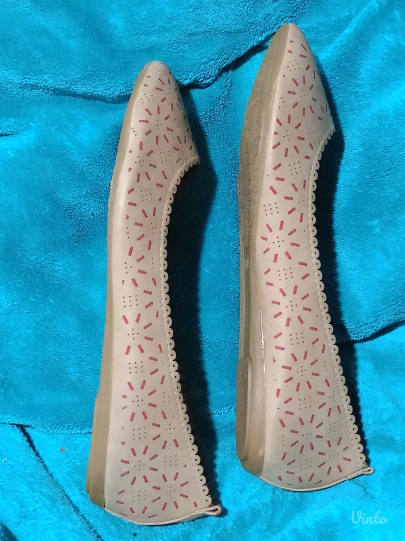 Vivia baletanke br39 nove!