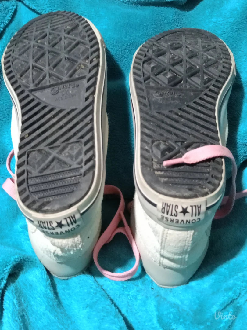 All Star High Top kožne br 35 nove!