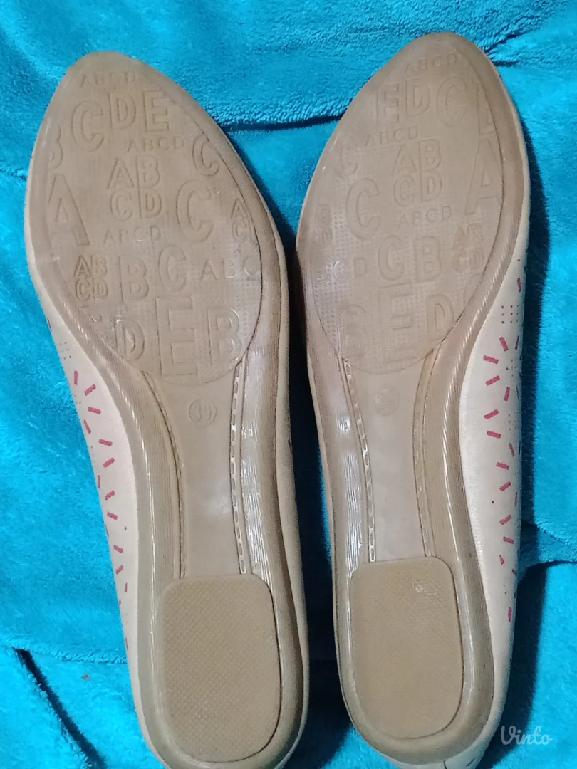 Vivia baletanke br39 nove!