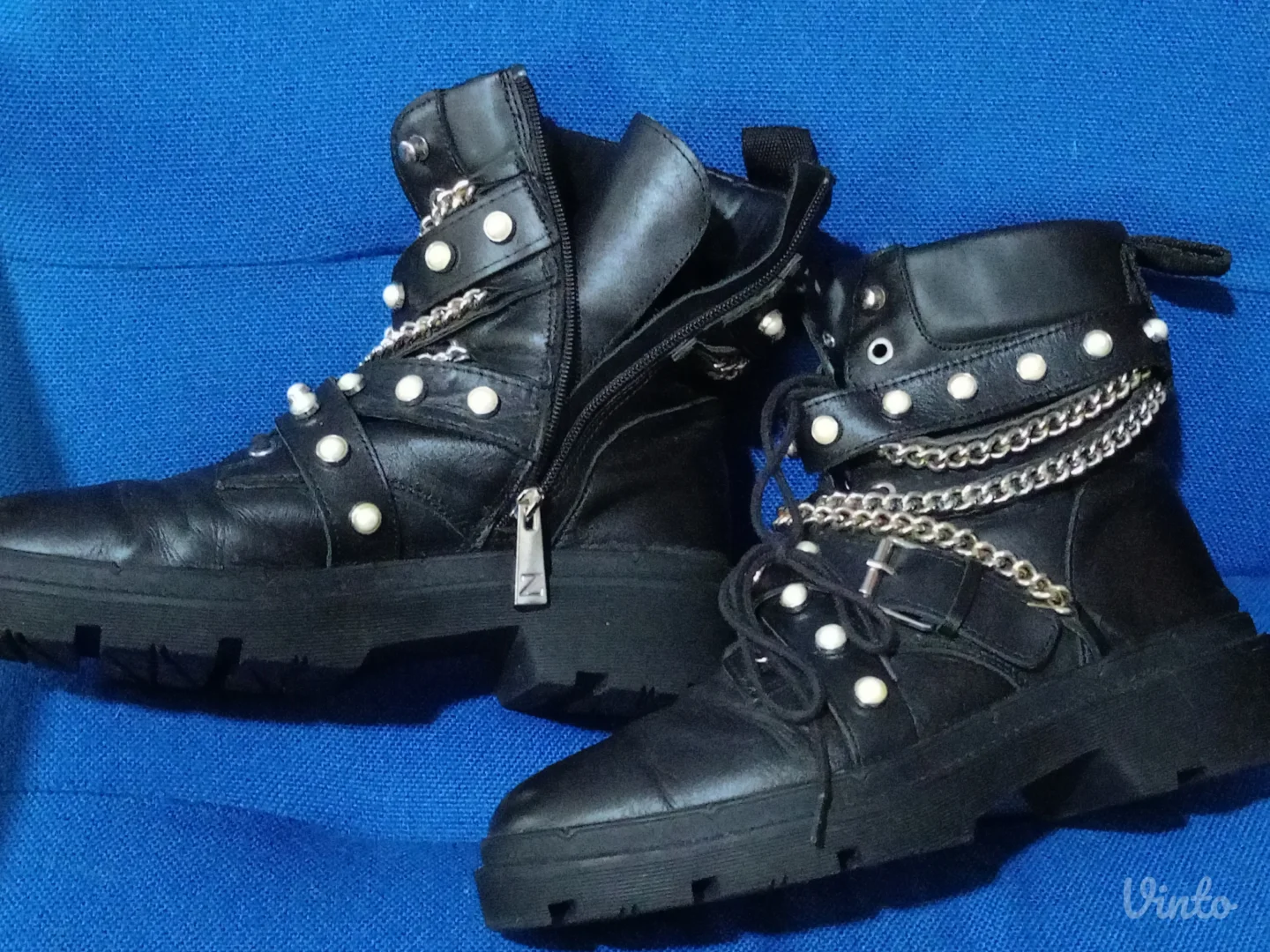 Zara br40 kao nove kožne!