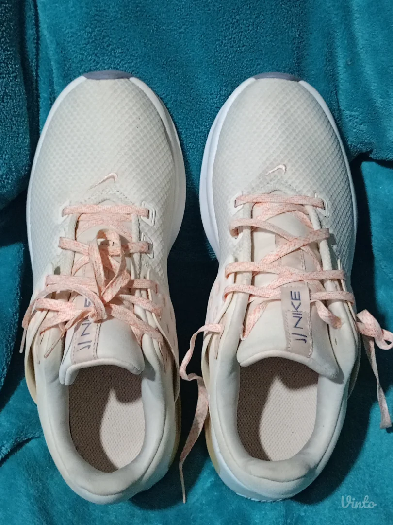 Nike Air Max br 40 kao nove!