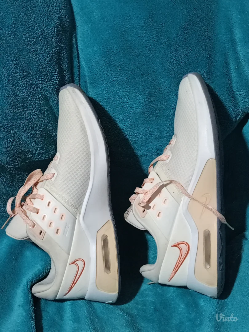 Nike Air Max br 40 kao nove!