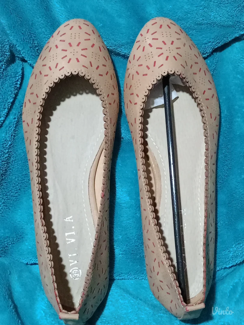 Vivia baletanke br39 nove!