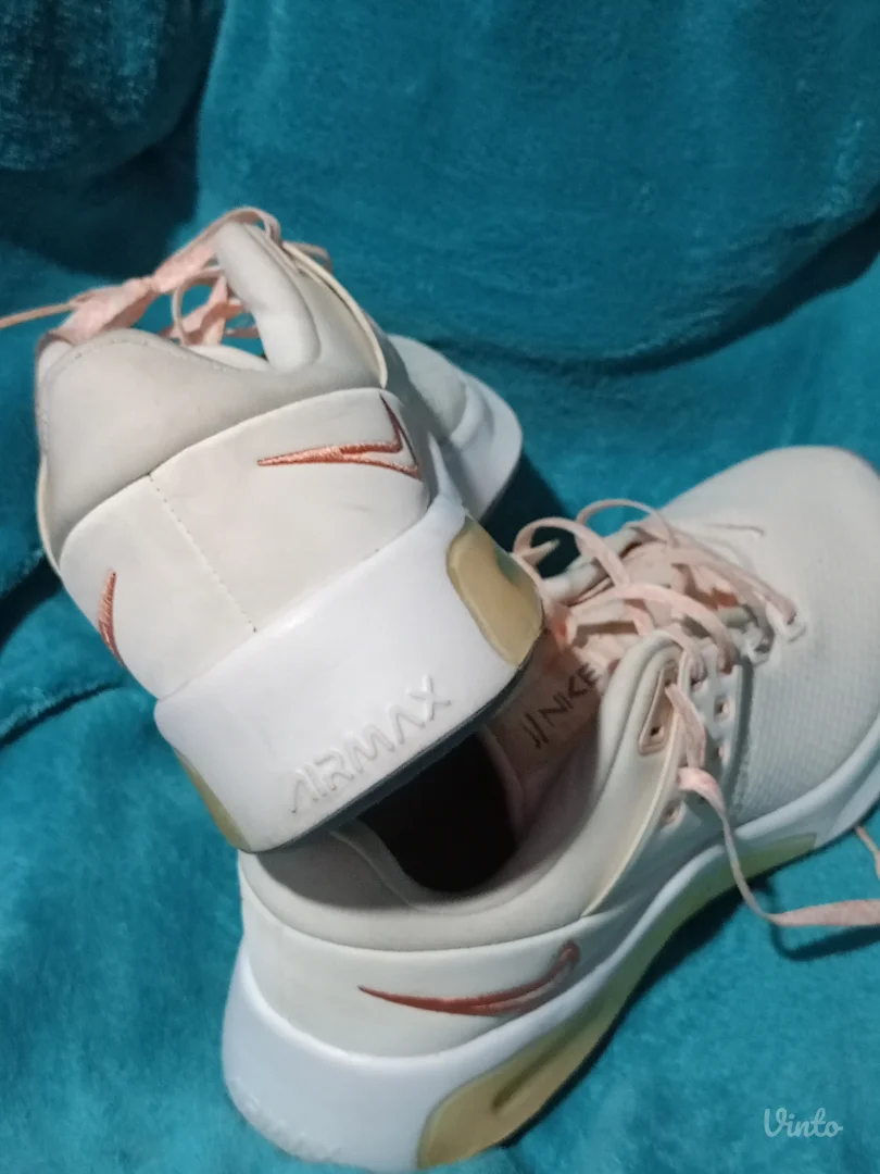 Nike Air Max br 40 kao nove!