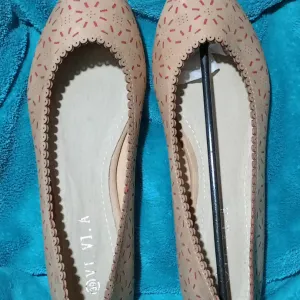 Vivia baletanke br39 nove!