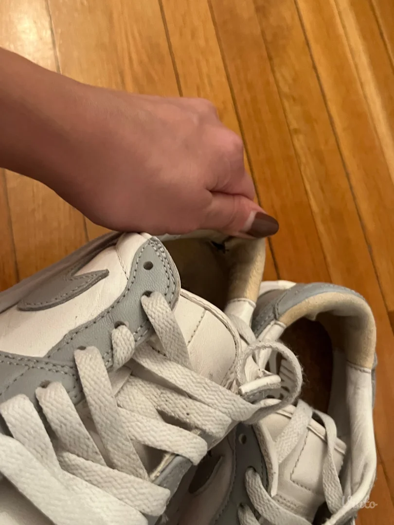 Zenske patike Nike vel. 38.5