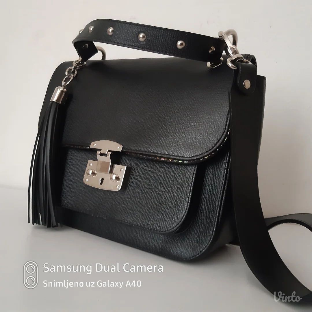 MONA crna kozna torba