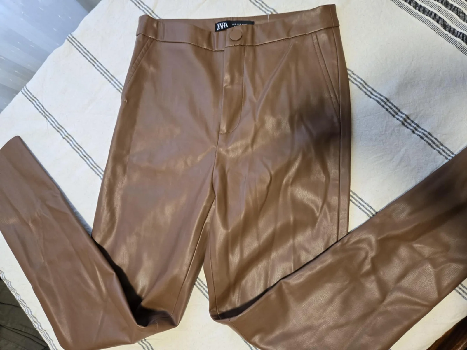Zara pantalone