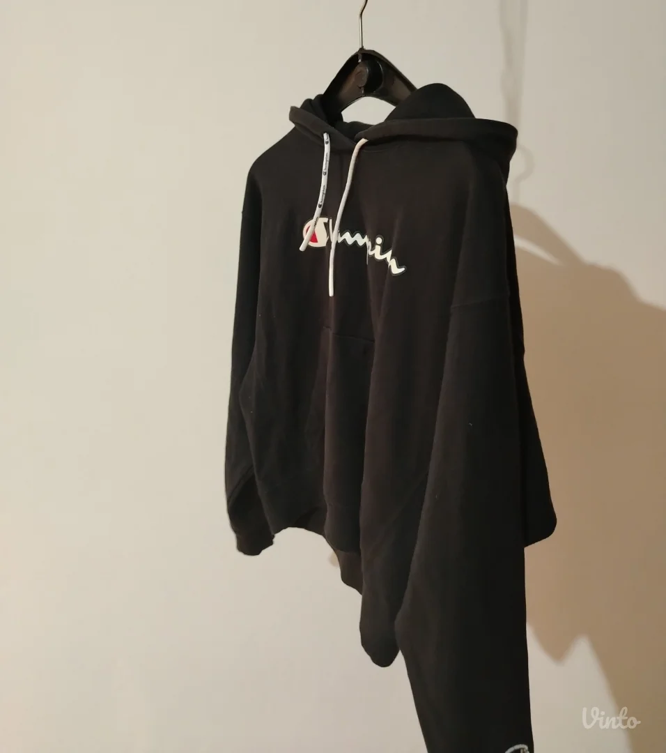 ⚡ CHAMPION Crni Duks/Hoodie