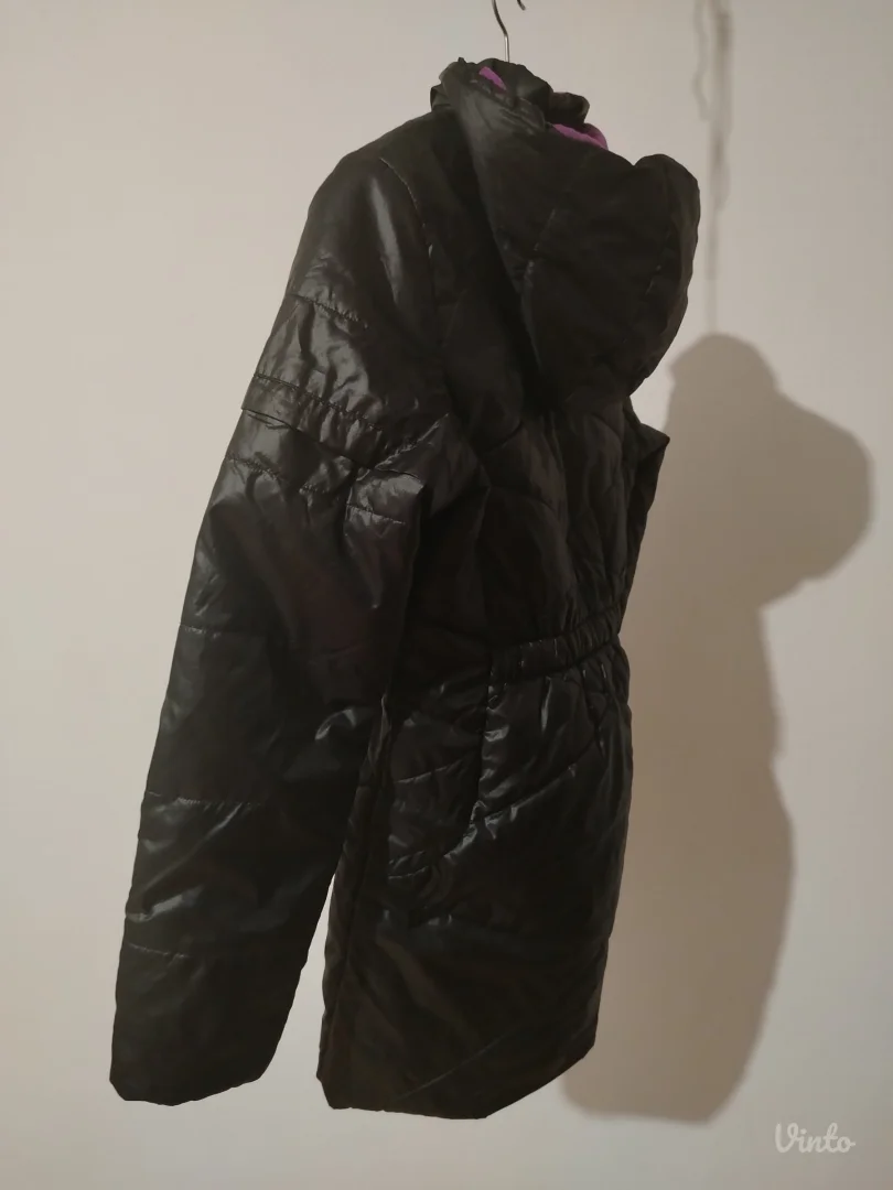 🧥 PUMA Ženska Duga Jakna - Crna/Ljubičasti Detalji