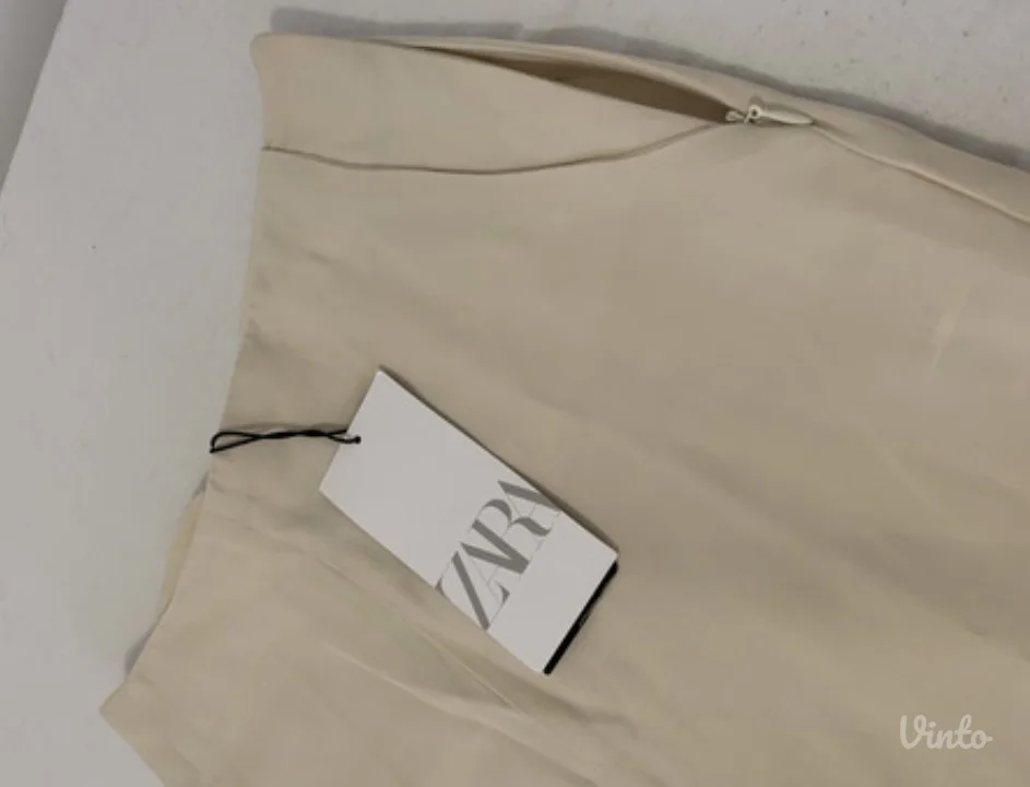 Nove Zara bež pantalone