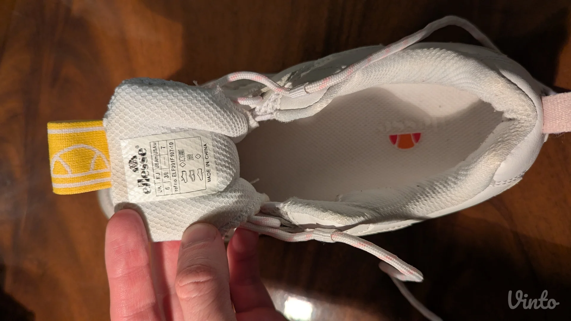 Ellesse Valentina krem patike br.39 PRELEPE