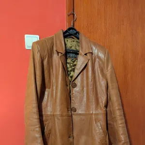 Vintage Kožni Kaput - PRELEP (dimenzije u opisu)