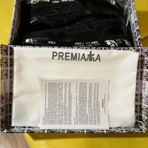 Premiata Mick 483 tripple black
