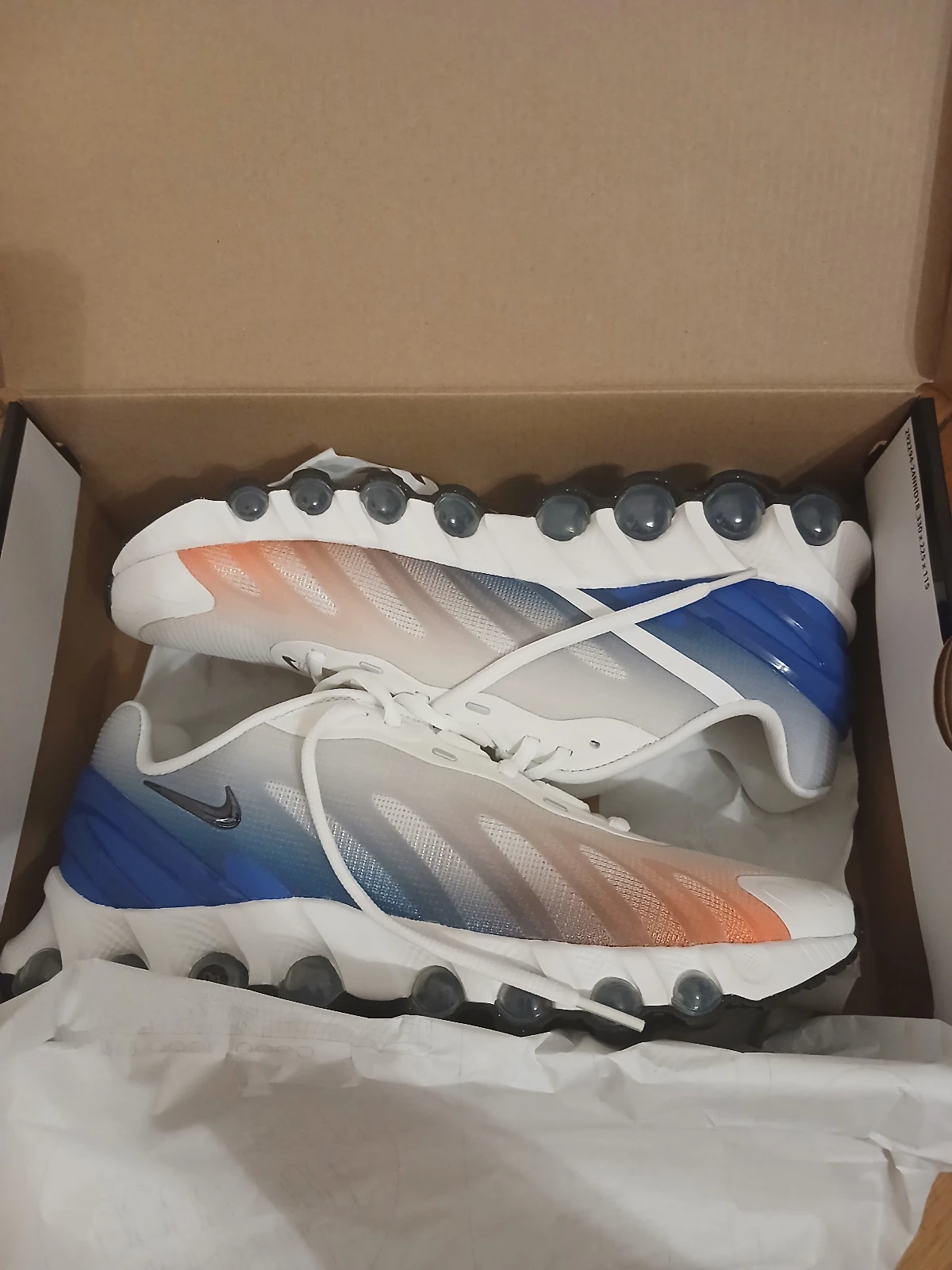 NOVO Nike Air Max Dn8 original (42,5) sa kutijom