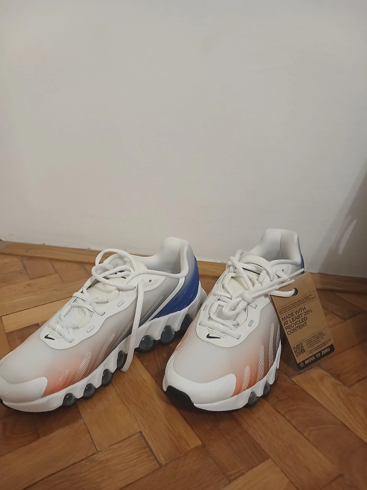 NOVO Nike Air Max Dn8 original (42,5) sa kutijom