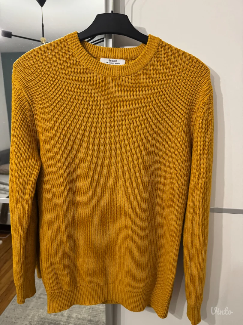 Bershka muski dzemper