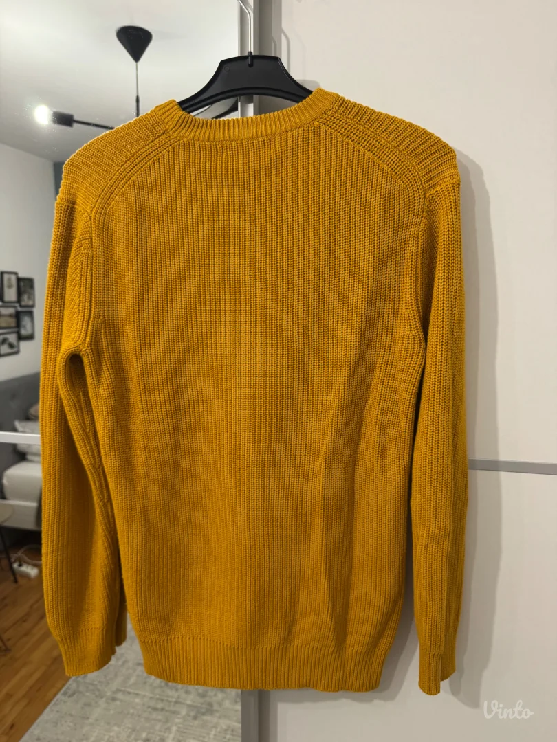 Bershka muski dzemper