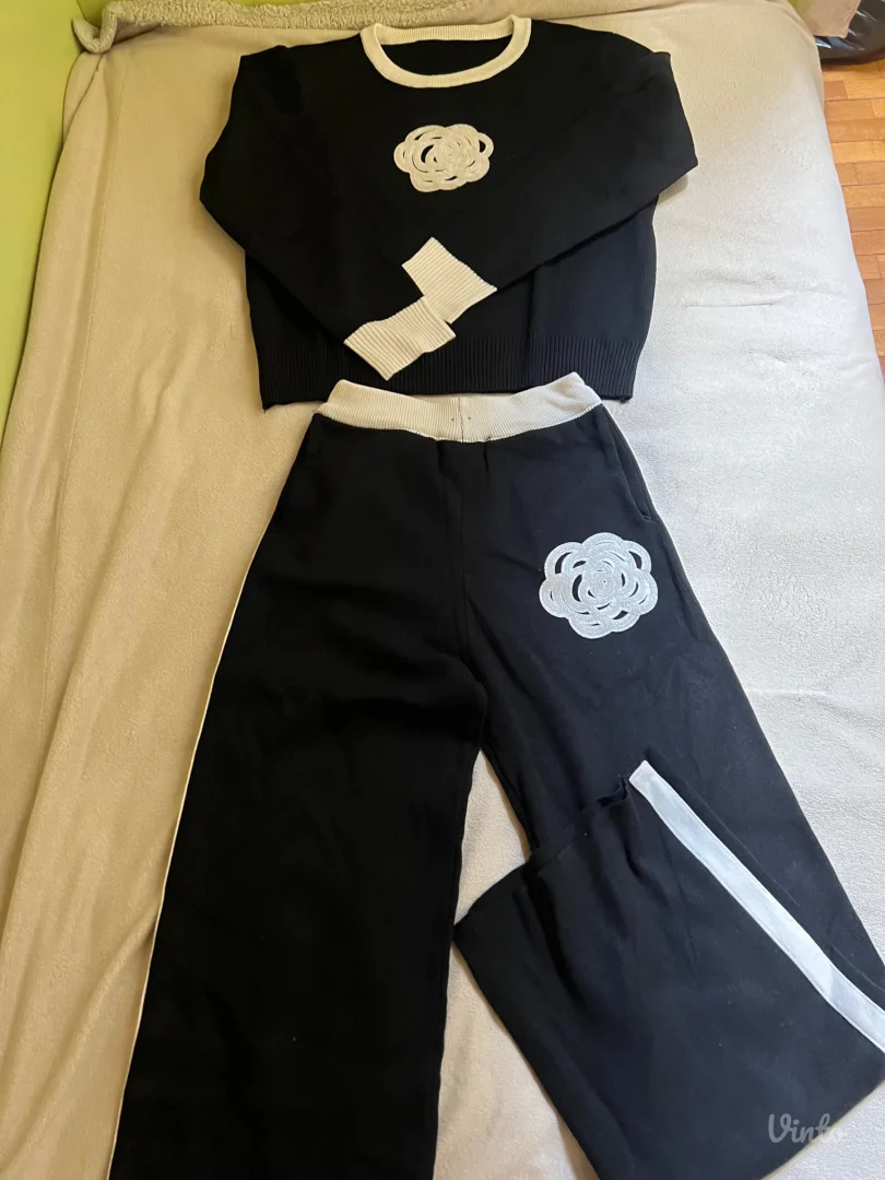 Končani deblji komplet kao nov