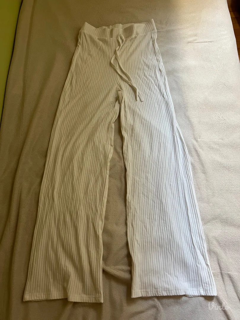 Letnje bele pantalone