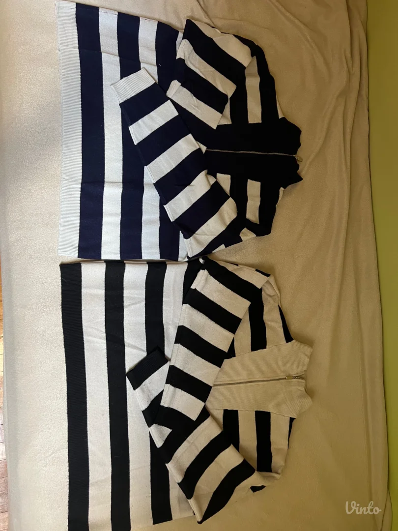 Stradivarius džemperi crni i teget