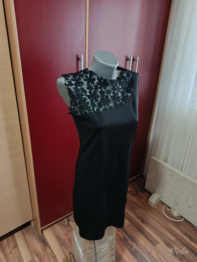 Crna bluza sa cipkom L vel