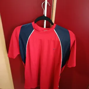 Nike majica crvena ,XL