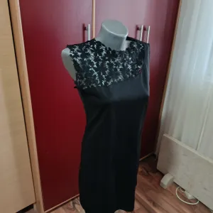 Crna bluza sa cipkom L vel