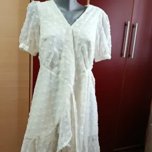 Bela haljina-kosulja, M vel