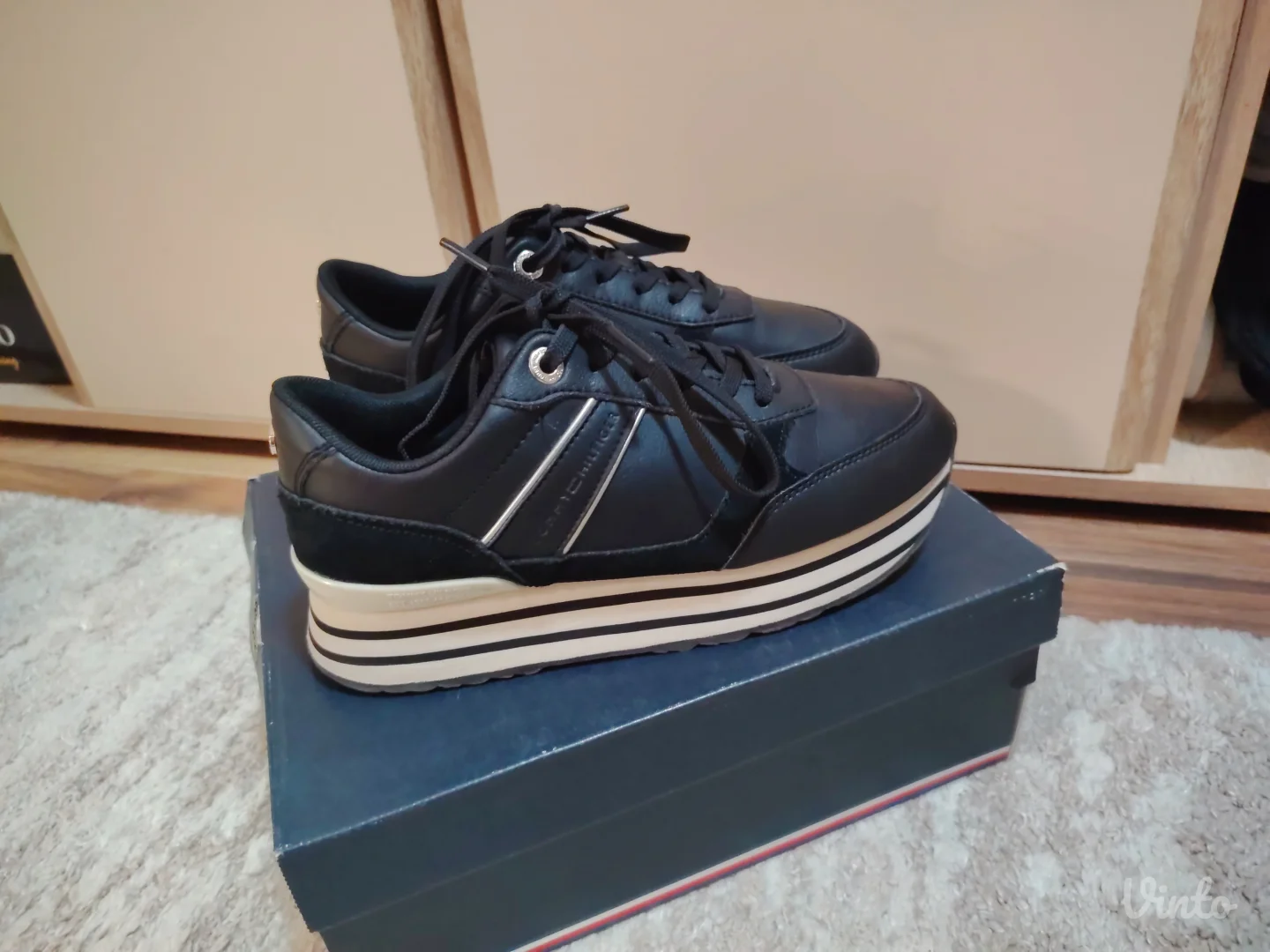 Tommy Hilfinger zenske patike