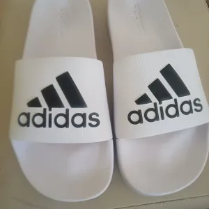 Adidas papuče