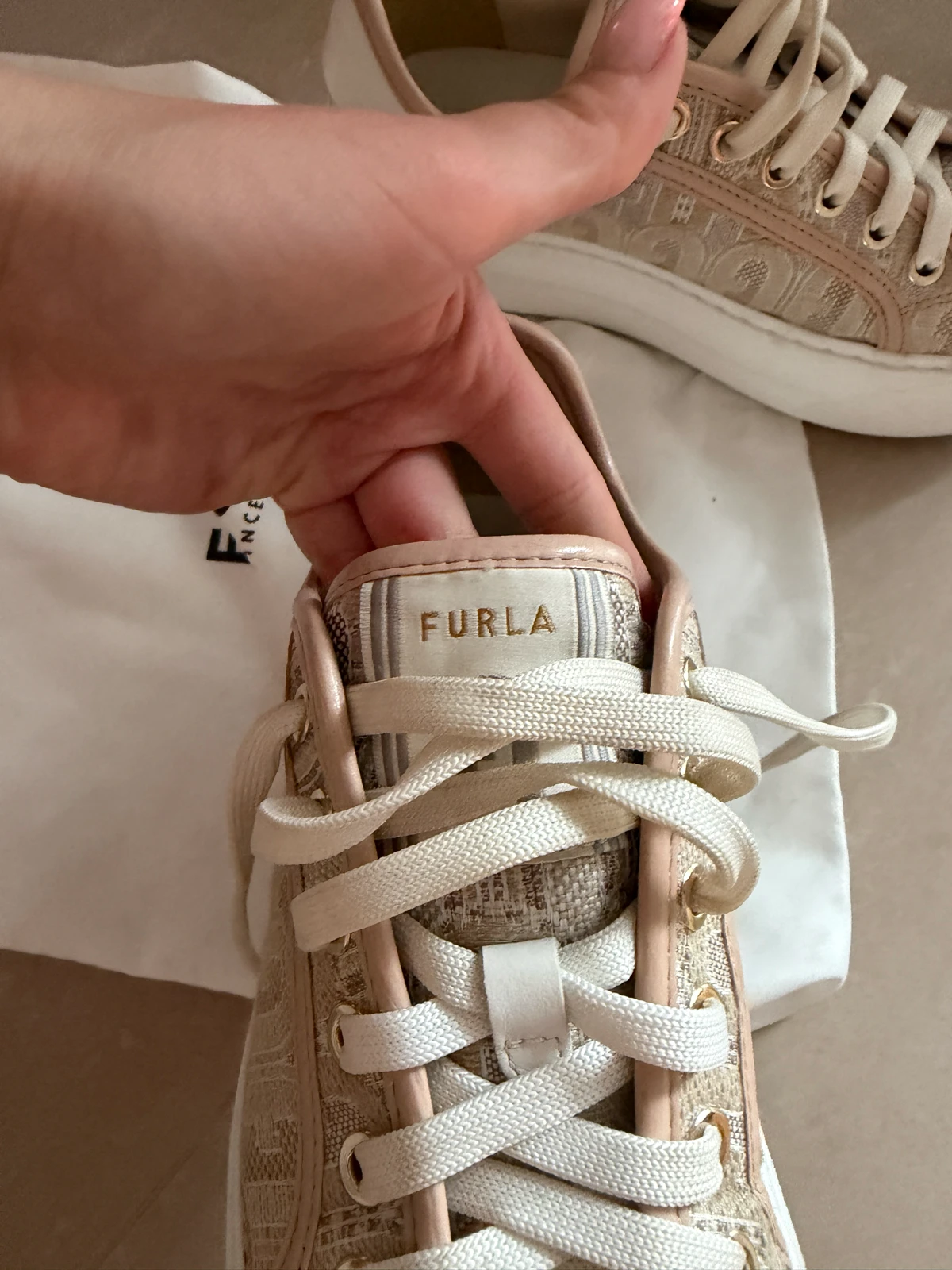 Furla patike