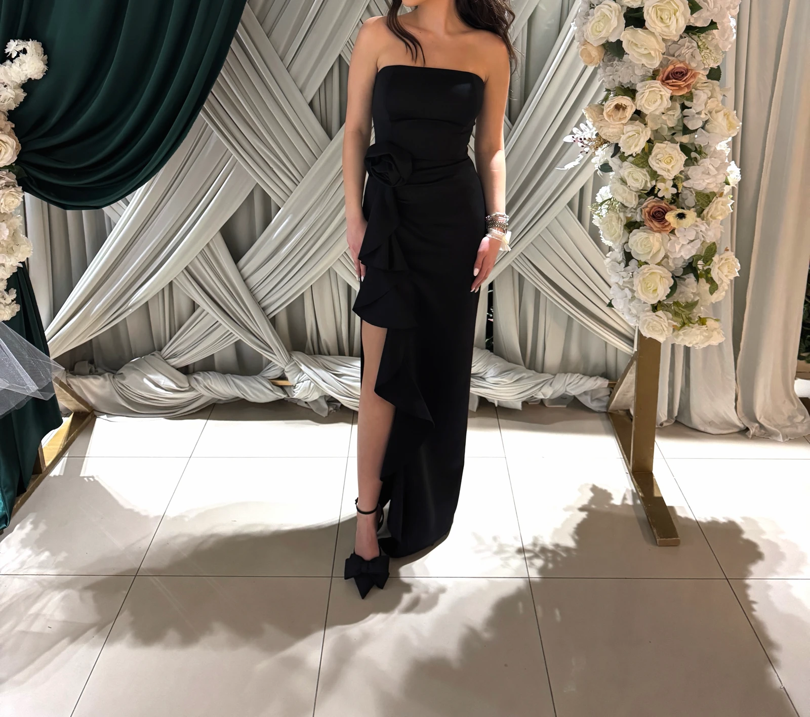 Elegantna crna haljina