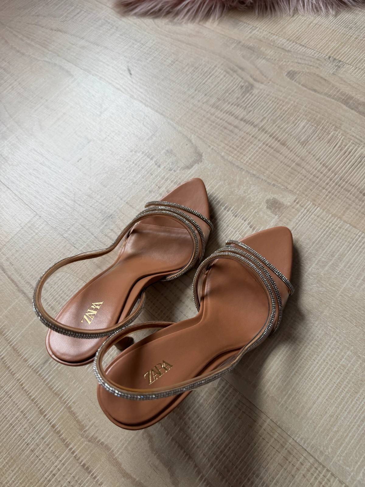 Zara stikle 36