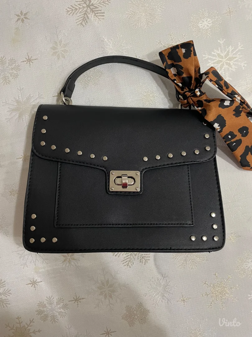 Stradivarius torbica