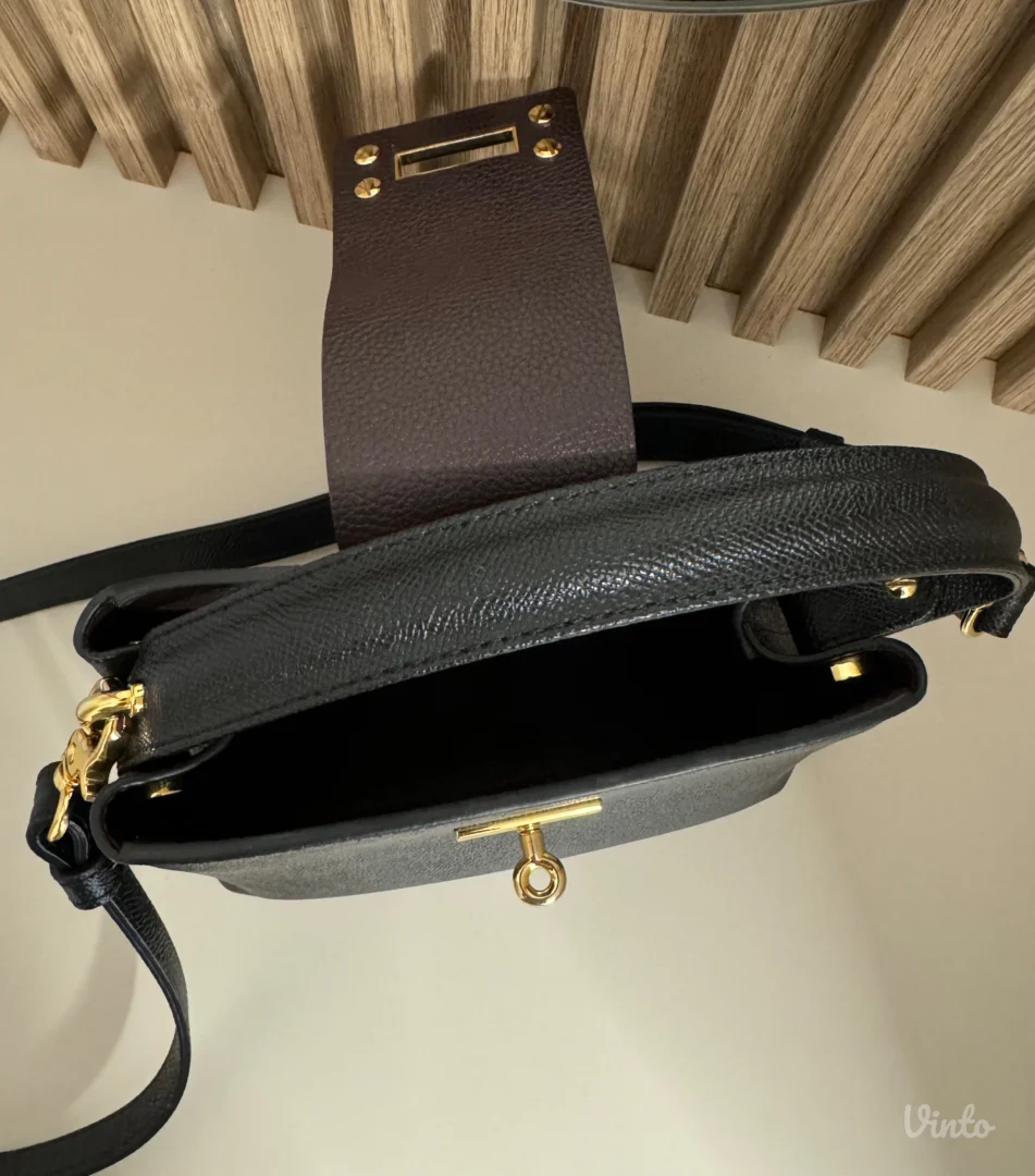 Mona Love Letters crna torbica