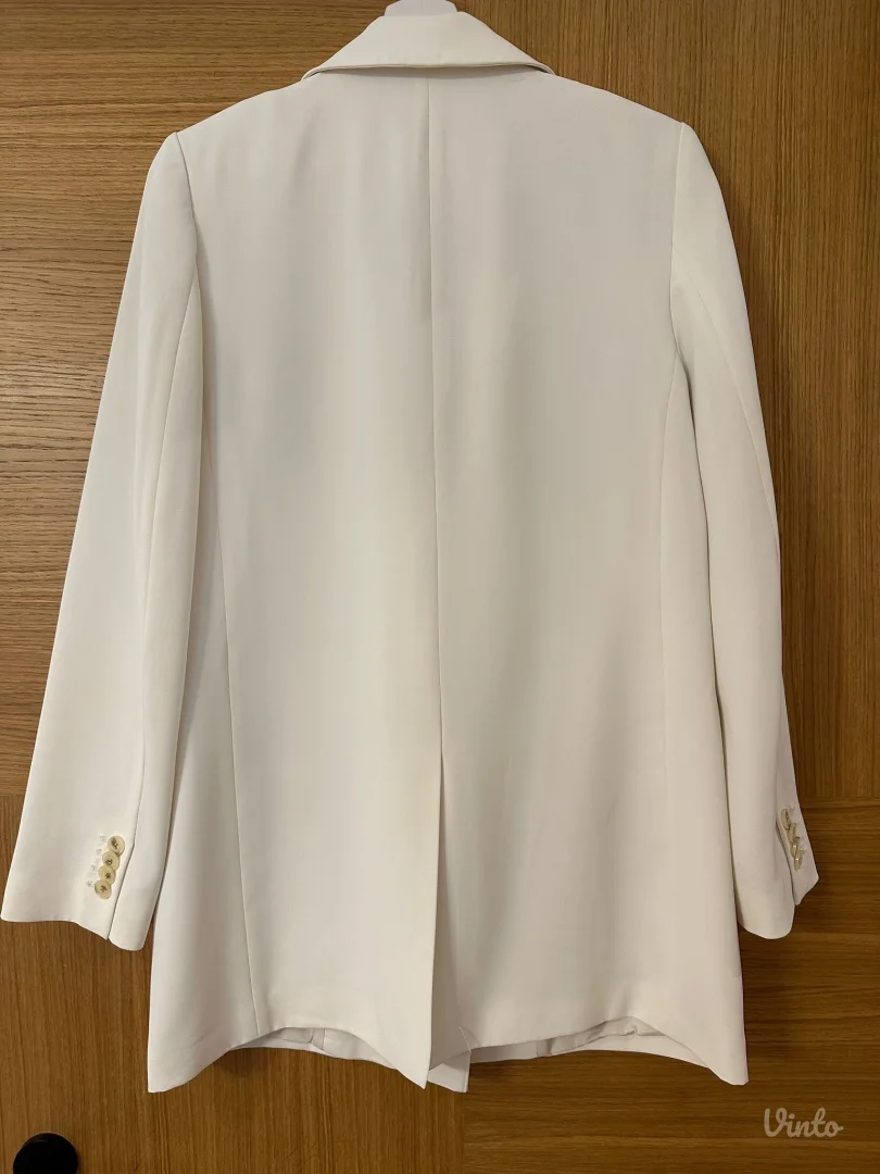 H&M beli sako