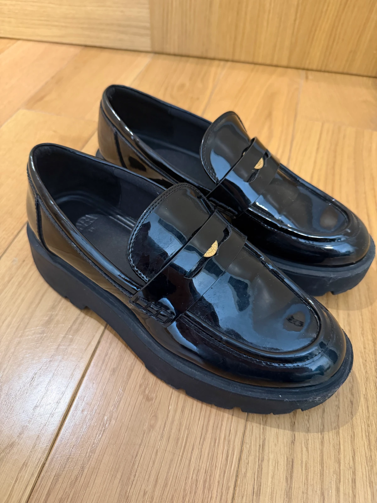 Zara Loafers 39